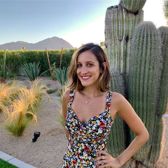 Meet your Posher, Laura - Picture 1 of 1